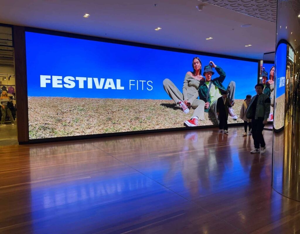 Retail LED GP (1920 x 1500 px)