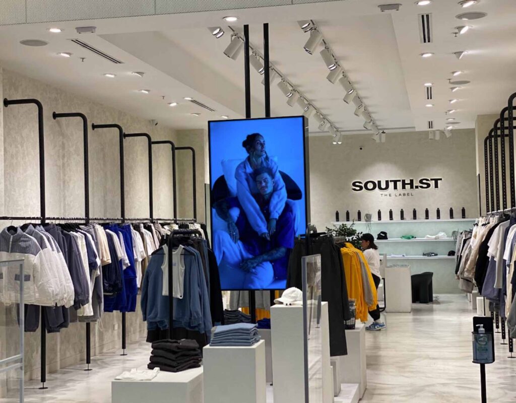 Retail display South St (1920 x 1500 px)